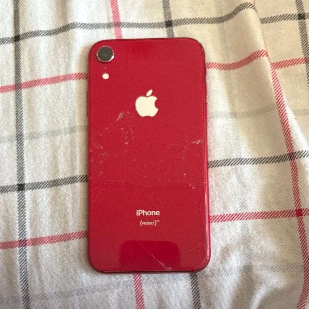 Red IPhone XR (sell for parts)